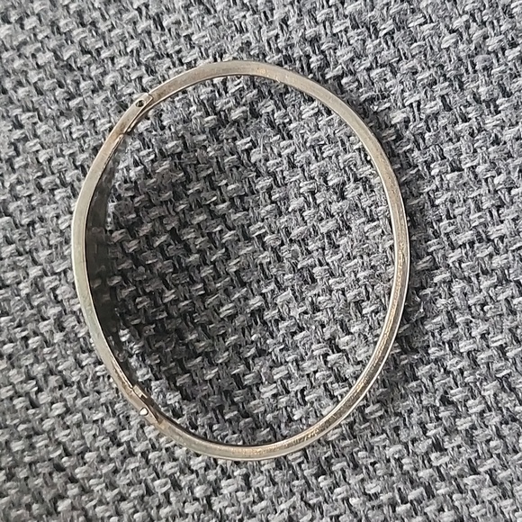 Mother of Pearl hinged bracelet - Picture 3 of 5